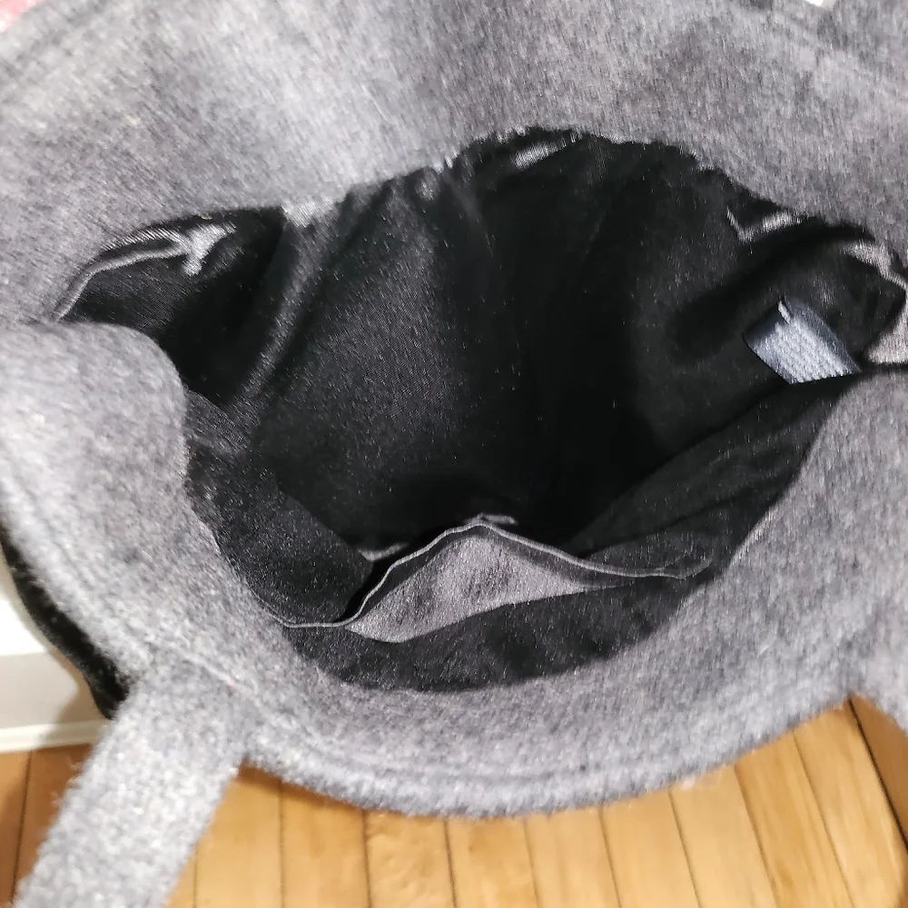 Beaded wool tote - Picture 4 of 5